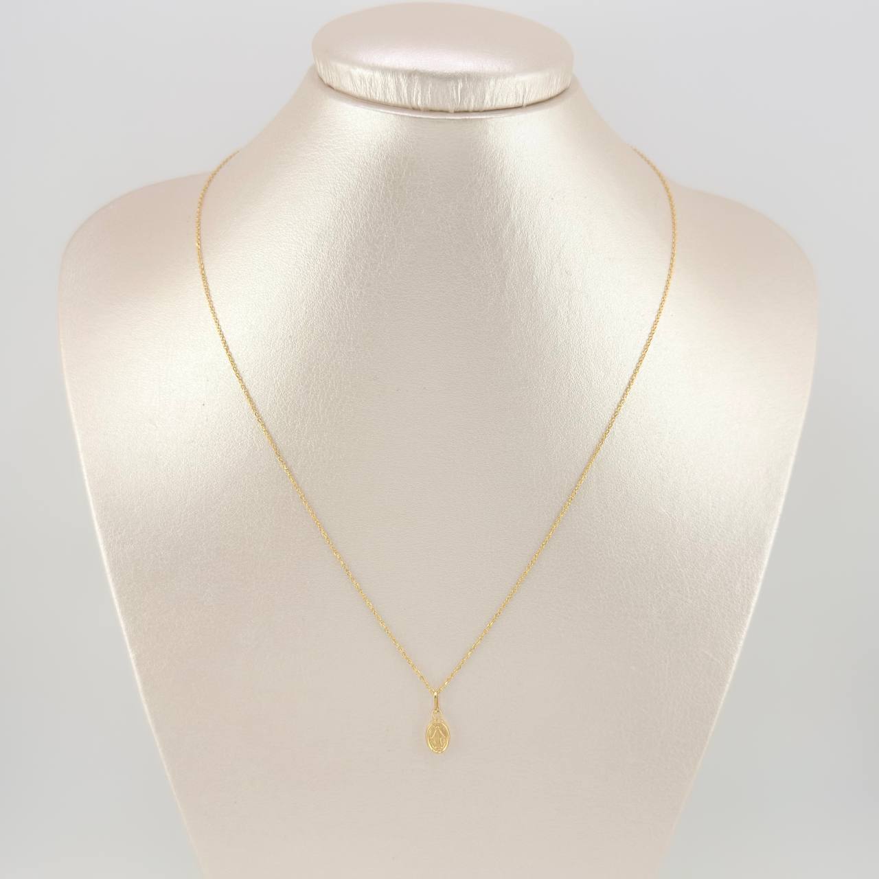 Set Cadena Aro Seguido + Dije Virgen De La Milagrosa / 1.05 g / 17 3/4 in Oro Amarillo 18K
