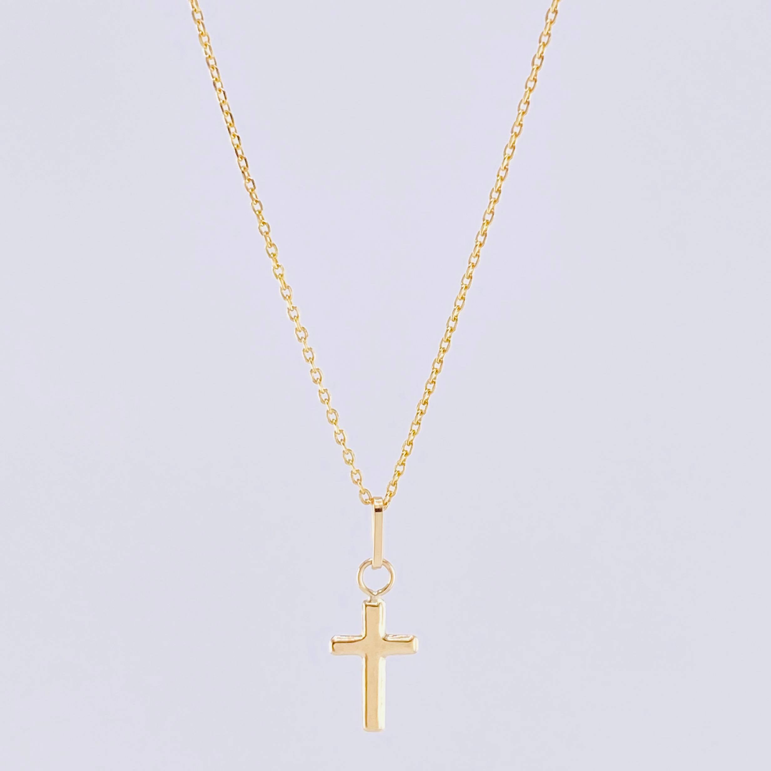 Classic Link Chain Set + Cross Pendant / 0.95 g / 17 3/4 in 18K Yellow Gold