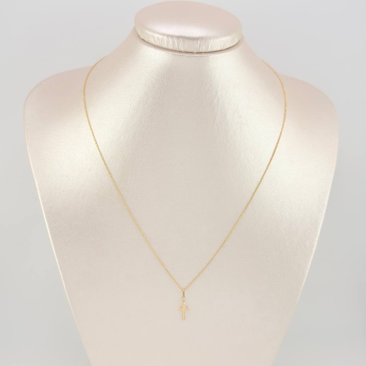 Classic Link Chain Set + Cross Pendant / 0.95 g / 17 3/4 in 18K Yellow Gold