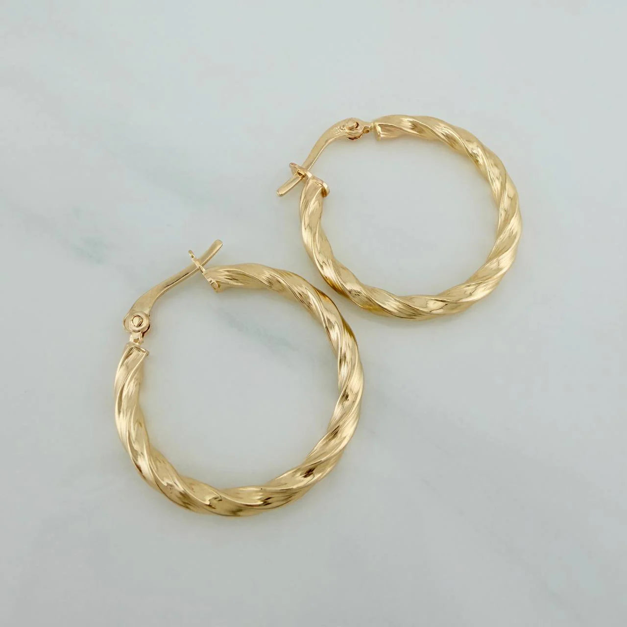 Candongas Lupe 1.95 g / 3/4 in Oro Amarillo 18K