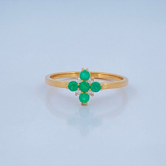 Anillo Flor Esmeraldas 1.8gr / T6 1/4 / Oro Amarillo 18K $