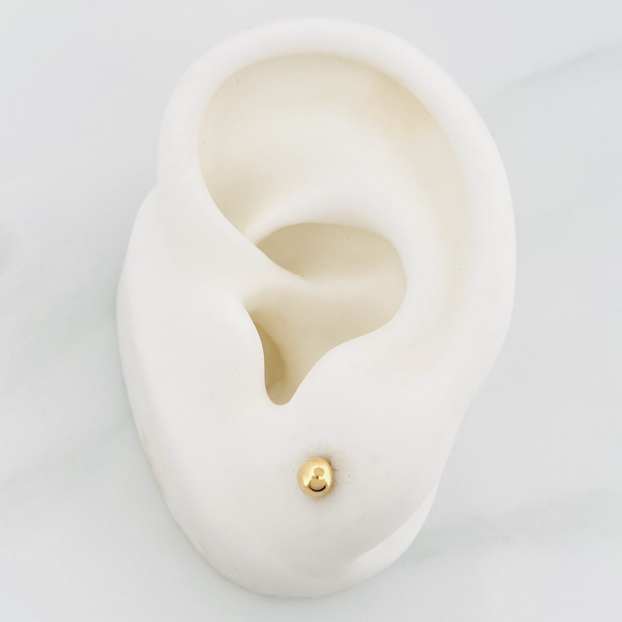 Stud Earrings Medium Bead 0.65 g / in / 4 mm Yellow Gold 18K