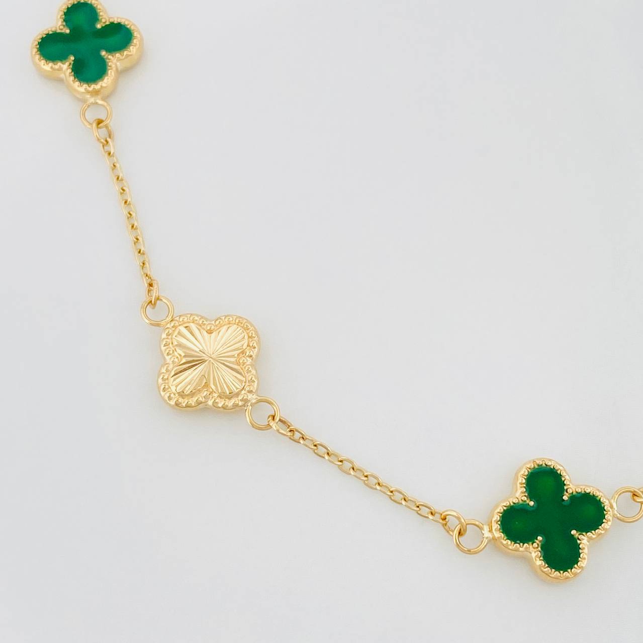 Classic Link Bracelet Clover 3.6 g / 7 1/4 in / 1.3 mm Yellow Gold 18K