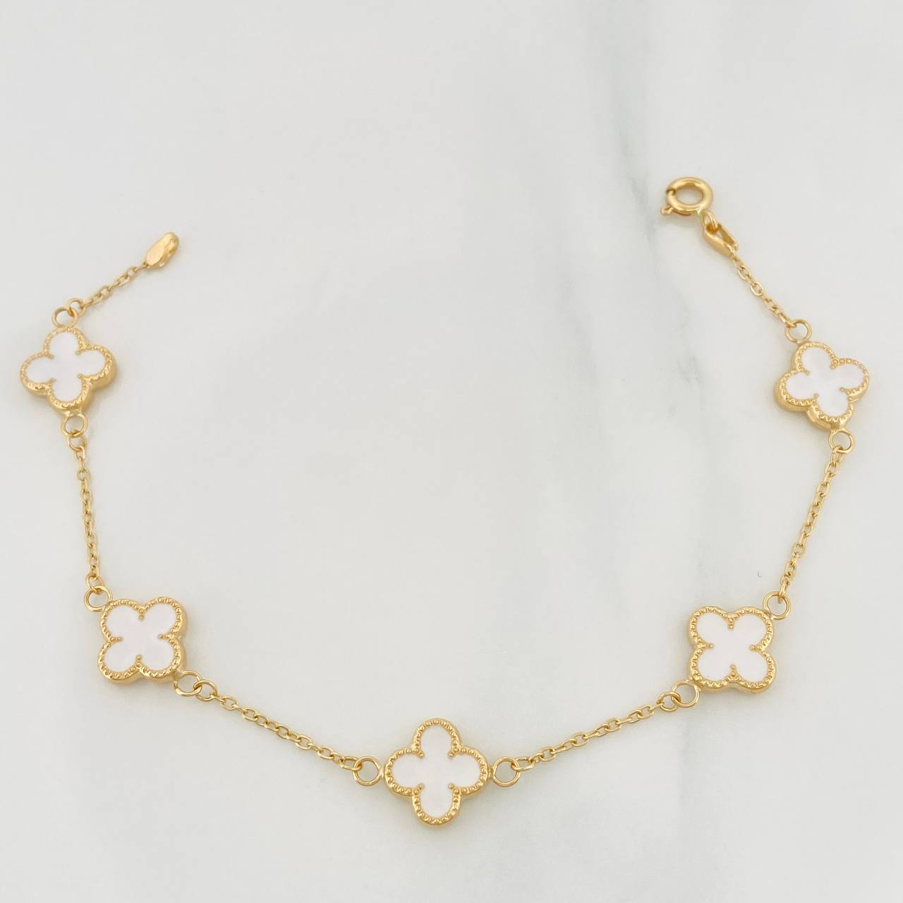 Classic Link Bracelet Clover 3.65 g / 7 1/2 in / 1.3 mm Yellow Gold 18K