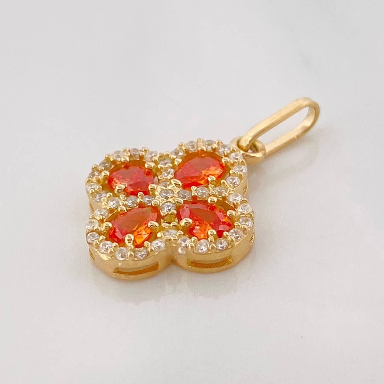 Dije Trebol 1.7 g / 3/4 in Oro Amarillo 18K