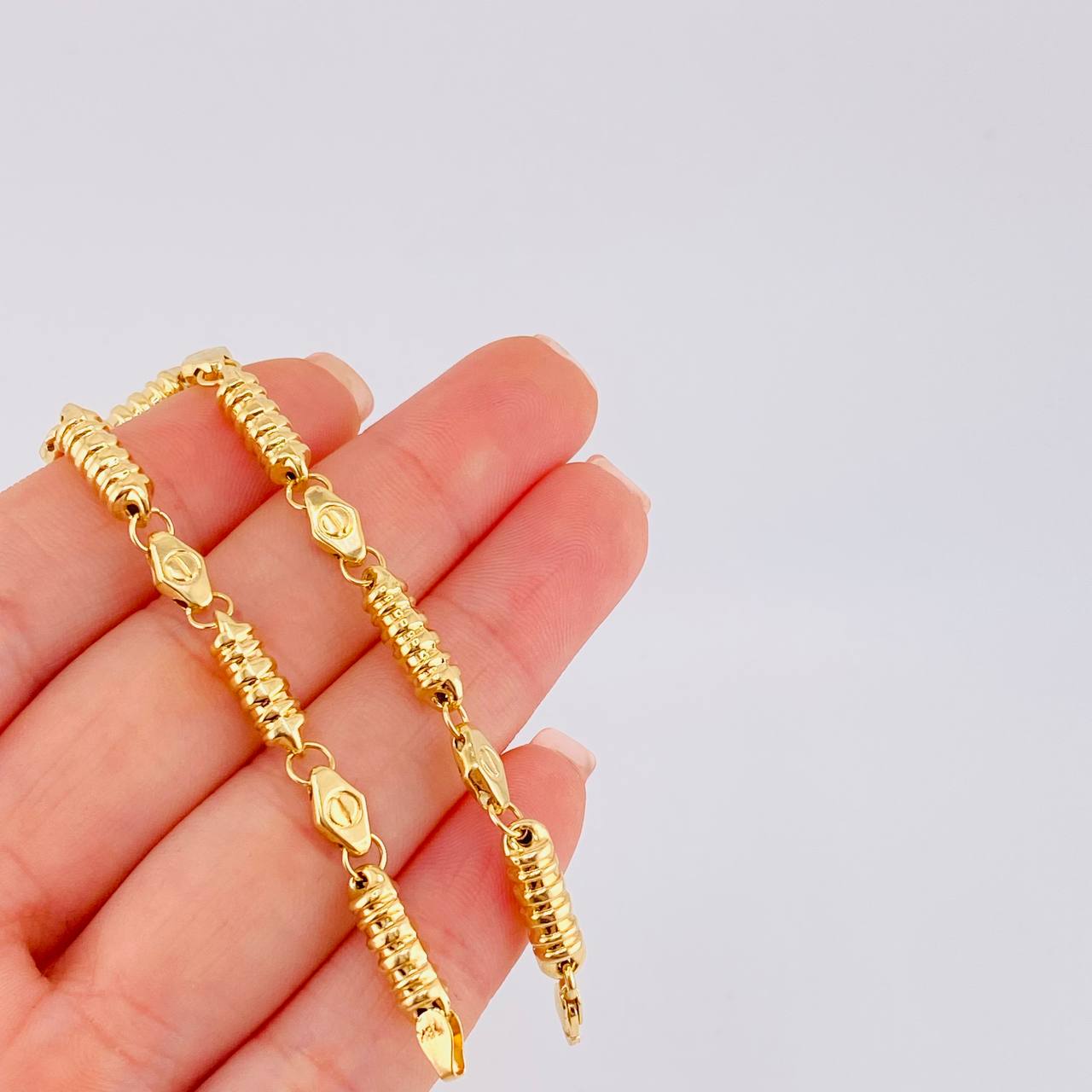 Pulso Rustico Rayado 5.4 g / 7 in / 5,1 mm Oro Amarillo 18K