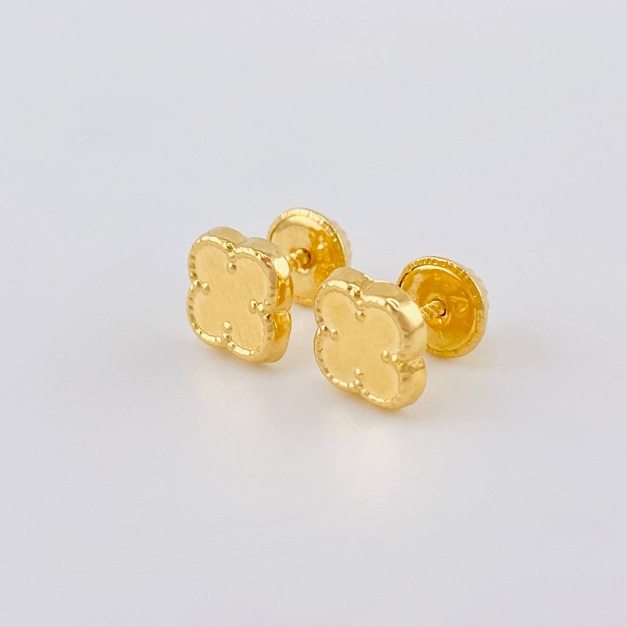 Topos Trebol 0.5 g / in / 6,8 mm Oro Amarillo 18K