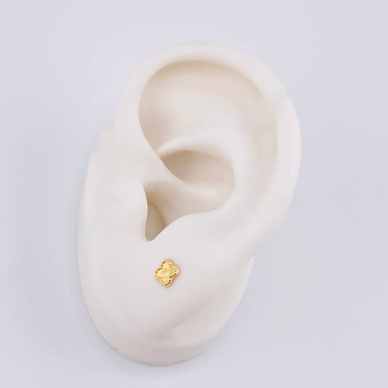 Topos Trebol 0.4 g / in / 4,4 mm Oro Amarillo 18K