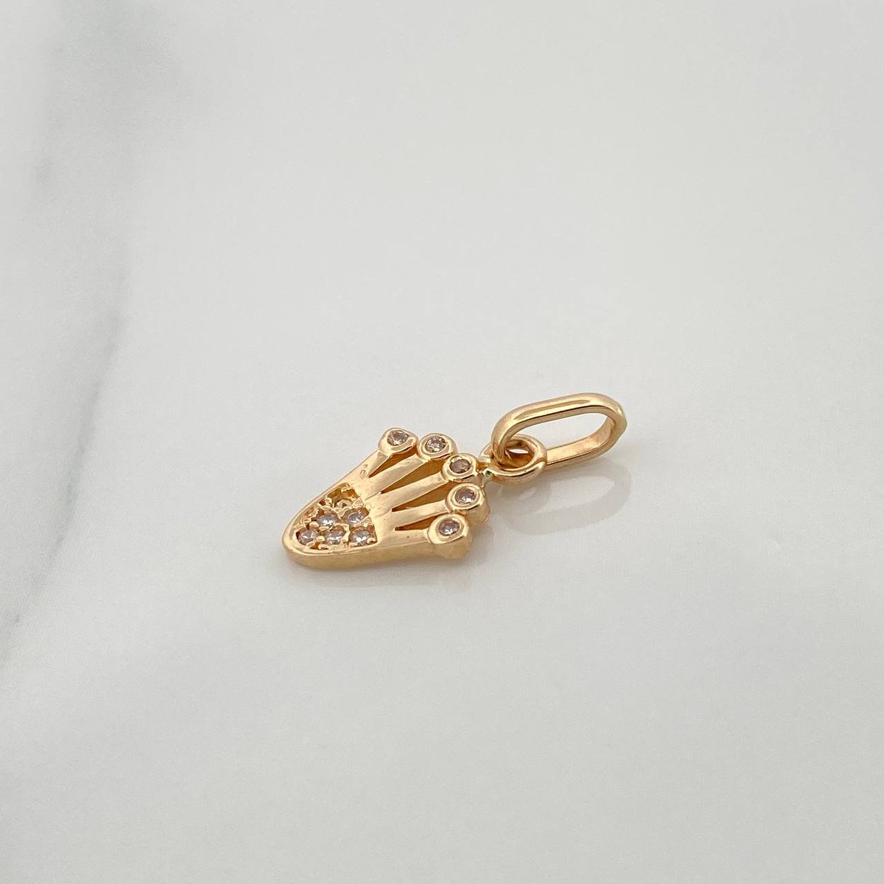 Dije Corona 0.85gr / 3/4 in / Oro Amarillo 18K &