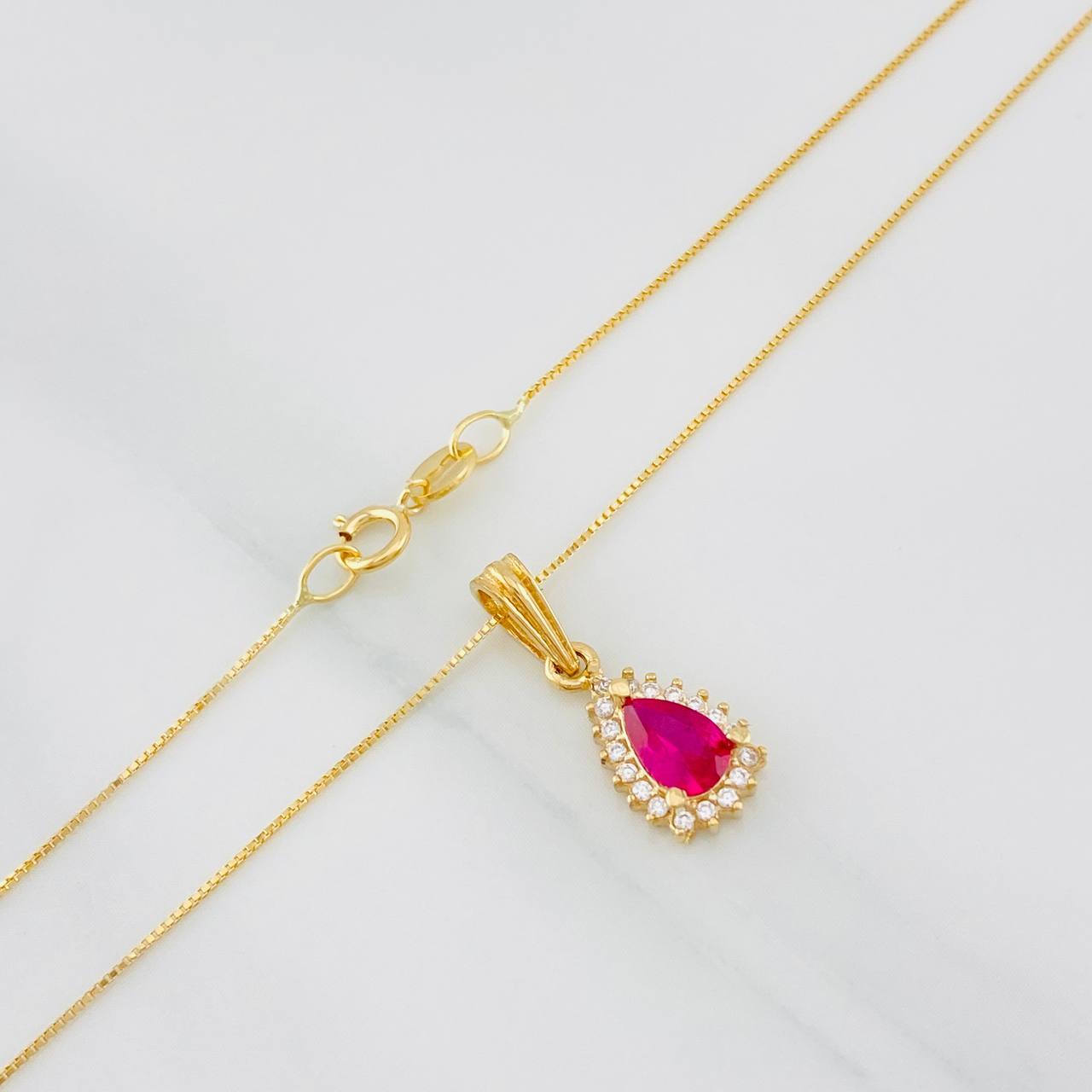 Set Cadena Veneciana + Dije Halo Lágrima / 1.95g / 16 in Oro Amarillo 18K