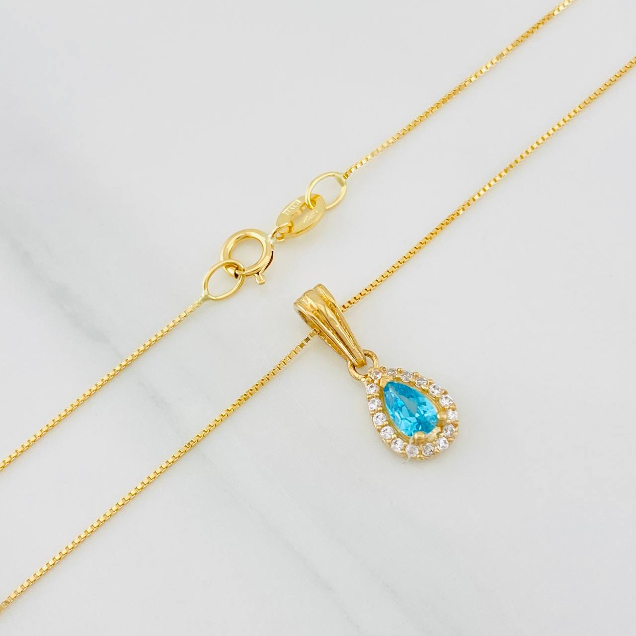 Set Cadena Veneciana + Dije Halo Lágrima / 1.55g / 16 in Oro Amarillo 18K