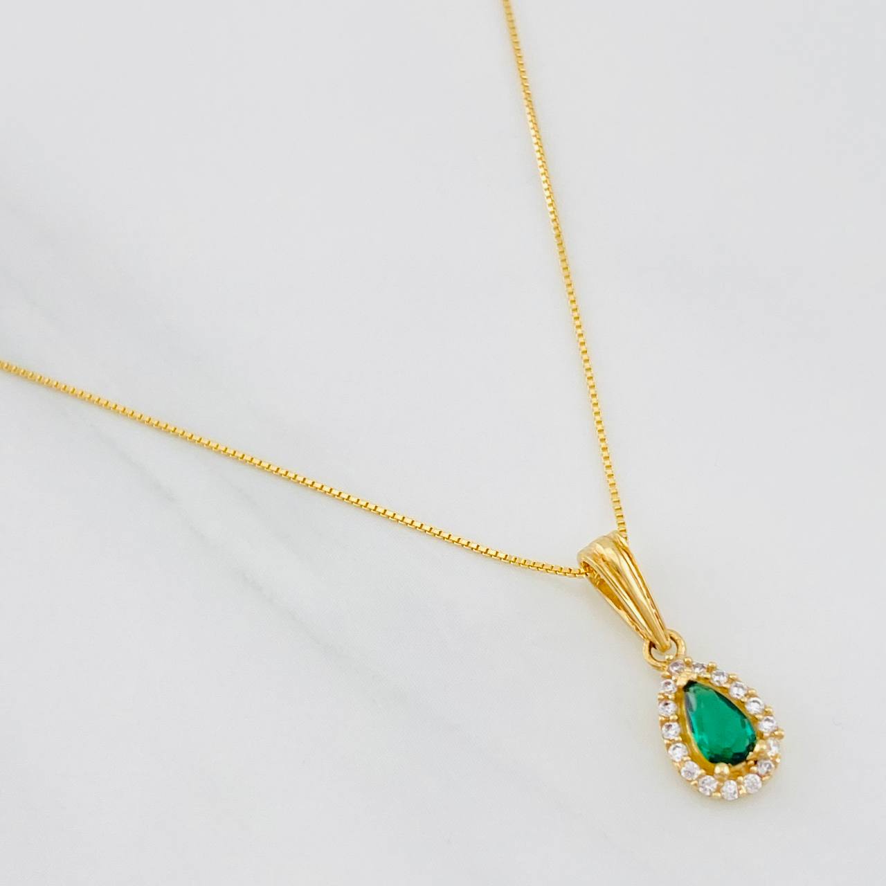 Set Cadena Veneciana + Dije Halo Lágrima / 1.5g / 16 in Oro Amarillo 18K