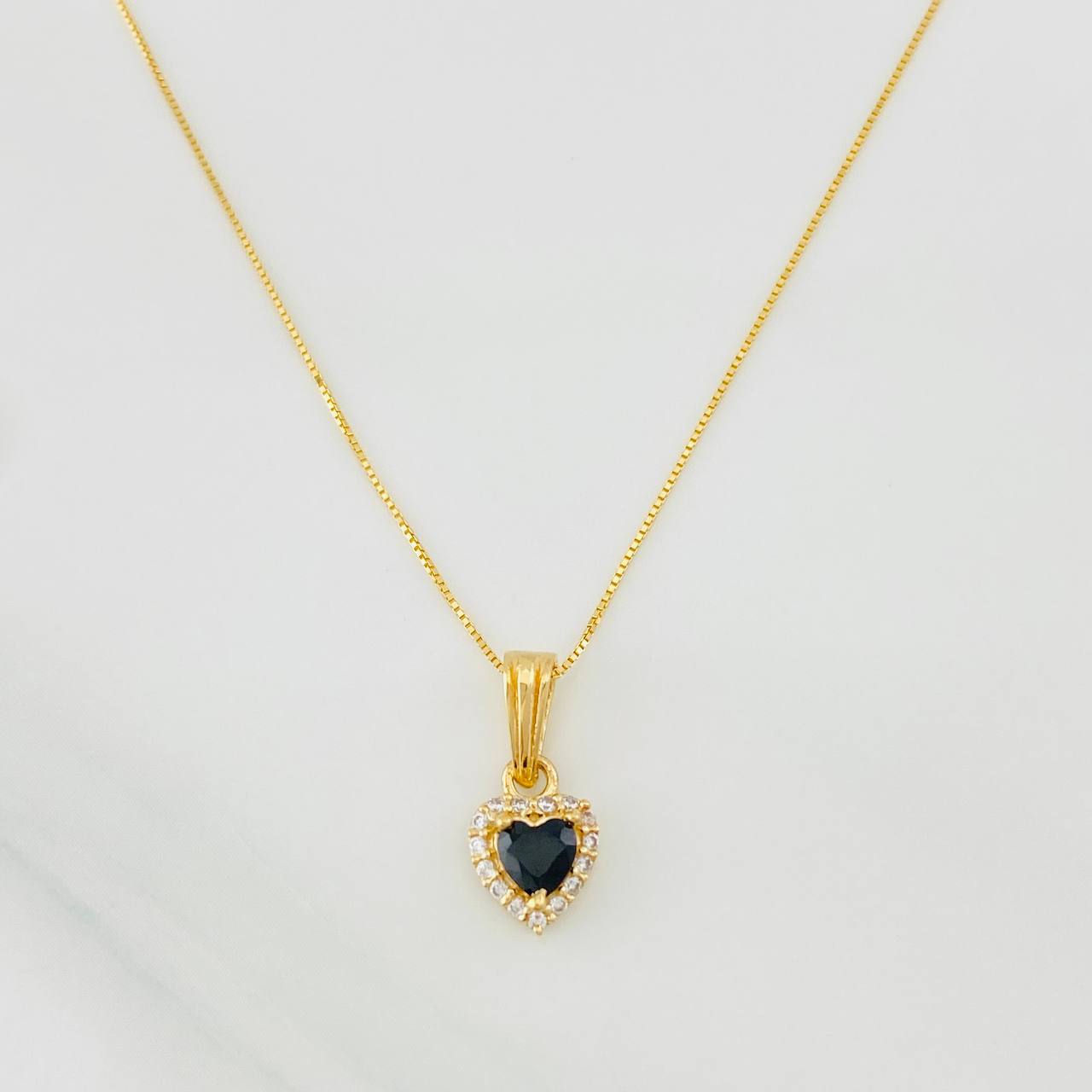 Venetian Chain Set + Heart Halo Pendant / 1.8g / 16 in 18K Yellow Gold
