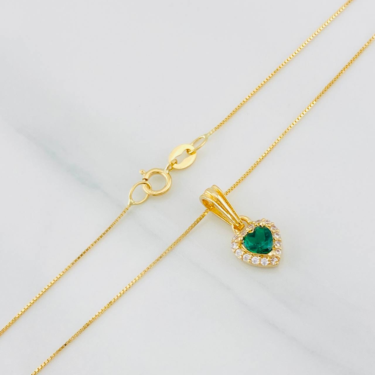 Set Cadena Veneciana + Dije Halo Corazón / 1.8g / 16 in Oro Amarillo 18K