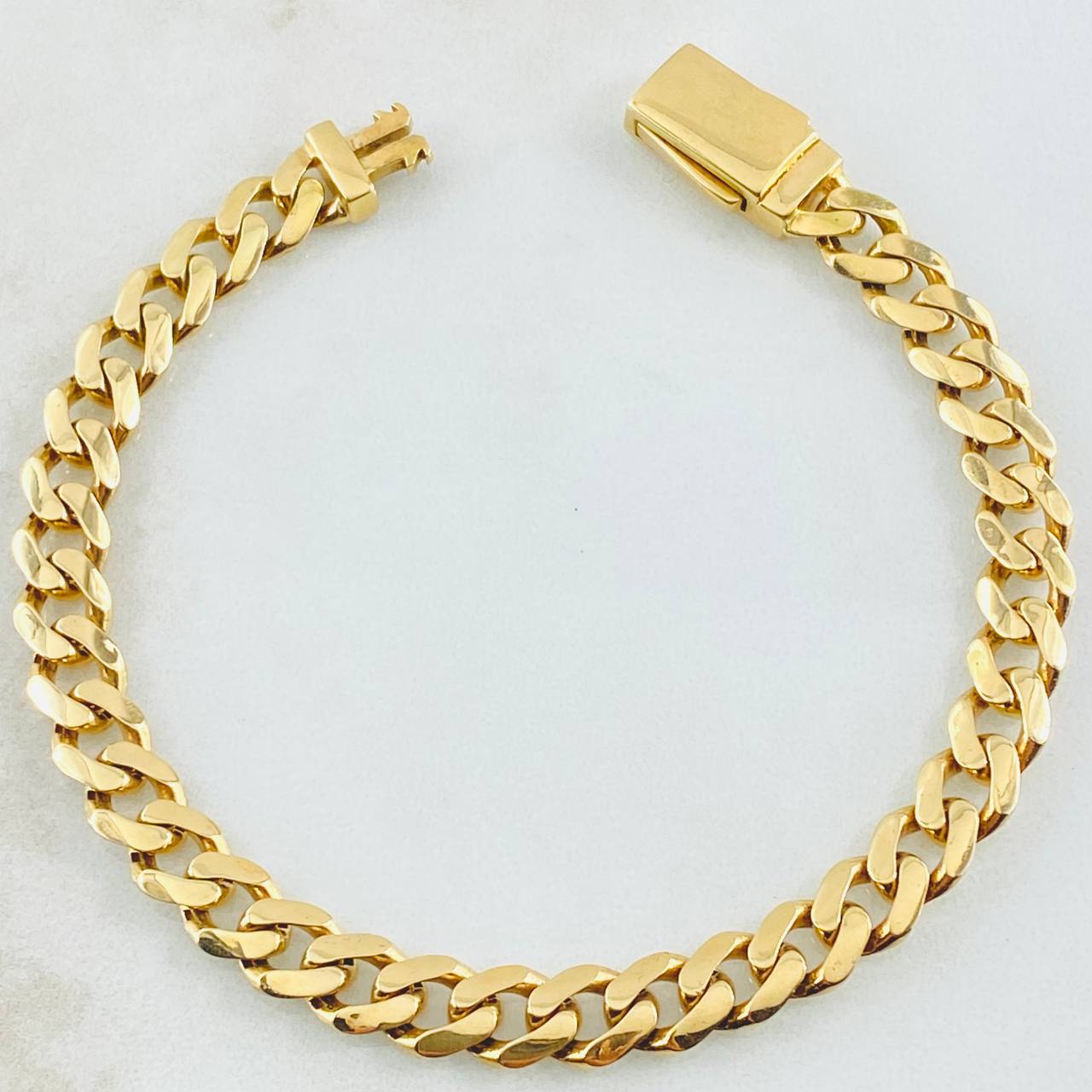 Cuban Links Bracelet 8.1gr / 7 3/4 in / 18K Gold +1
