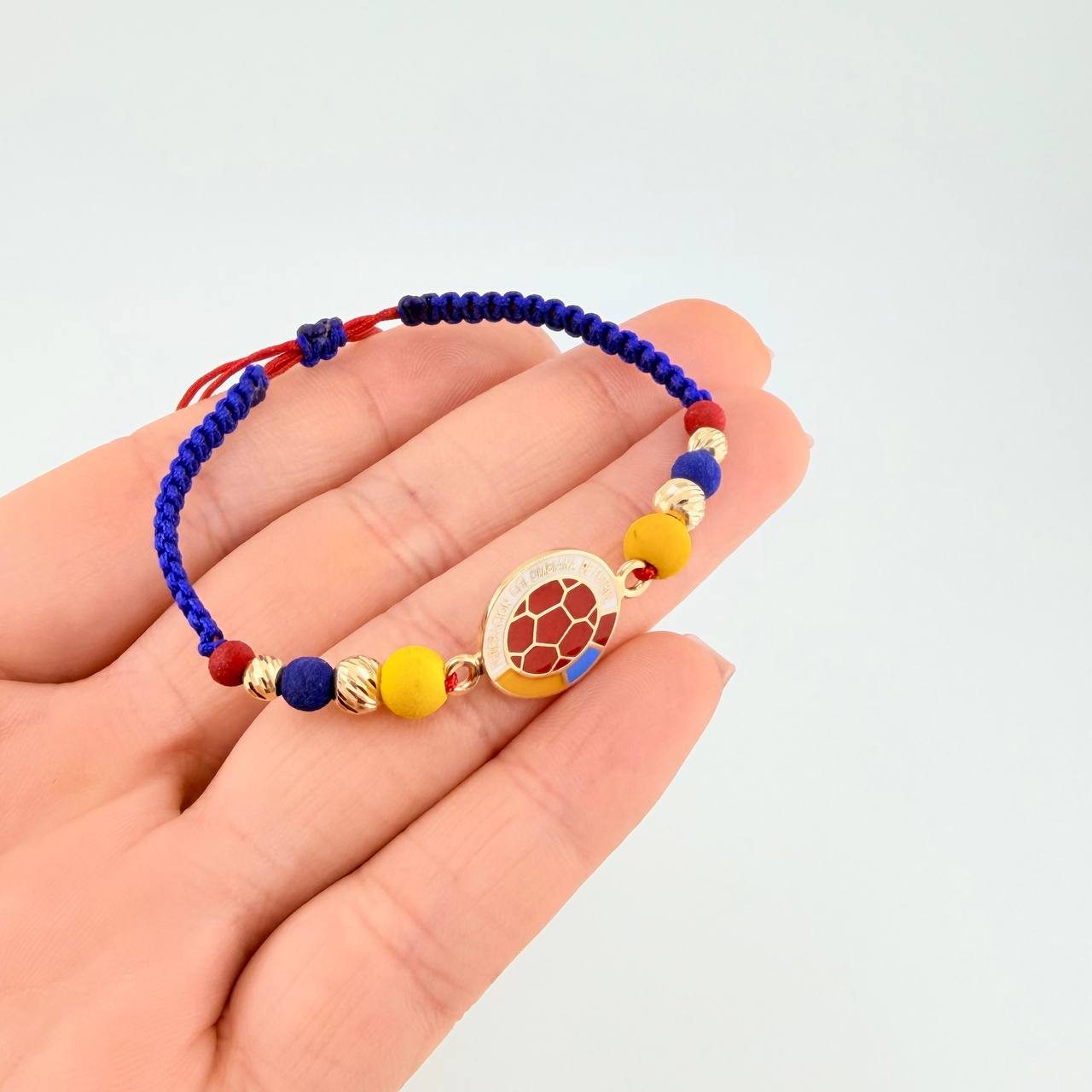 Pulsera Tejida Tricolor Escudo Selección Bolas Diamantadas 3Mm- 4Mm-5Mm / 6 Und Oro Amarillo 18K
