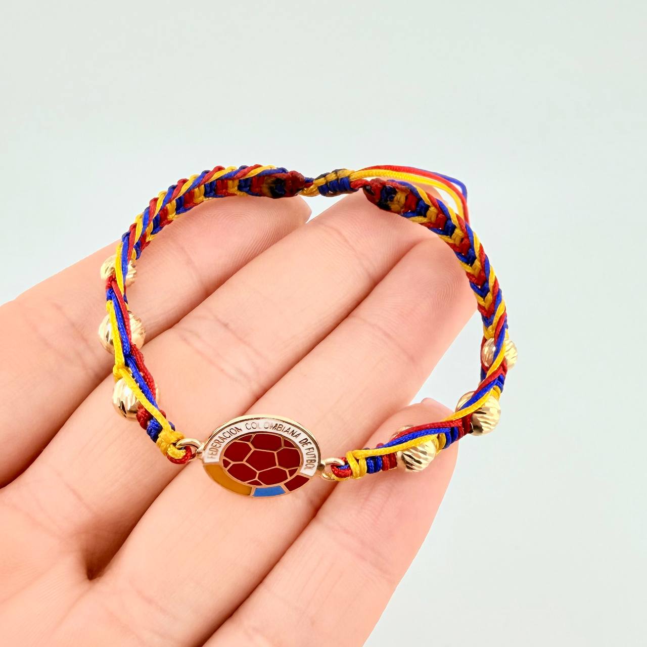 Pulsera Tejida Tricolor Escudo Selección Bolas Diamantadas 5Mm - 6Mm / 6 Und Oro Amarillo 18K