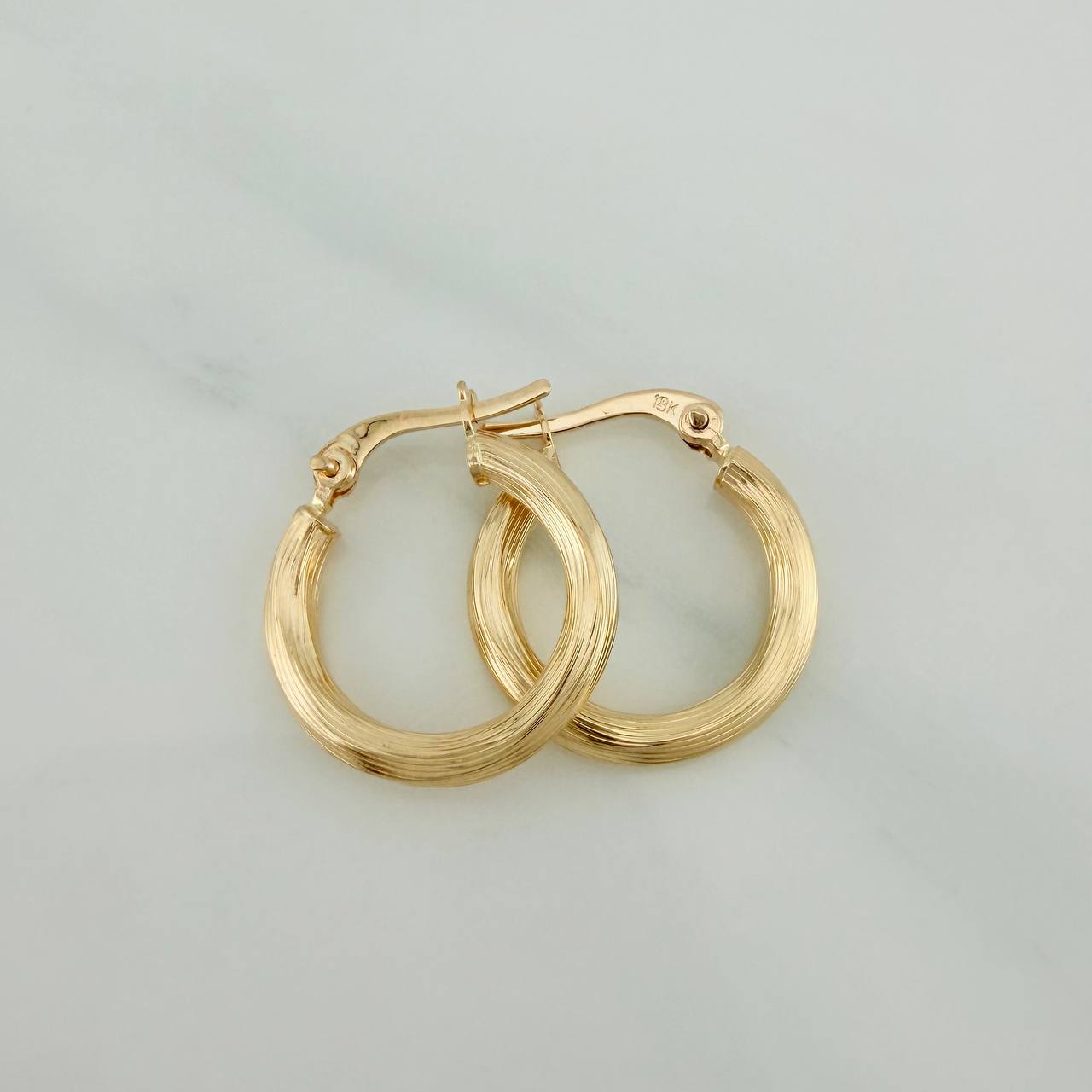 Candongas Lore 1.65gr / 3/4 in / Oro Amarillo 18K $