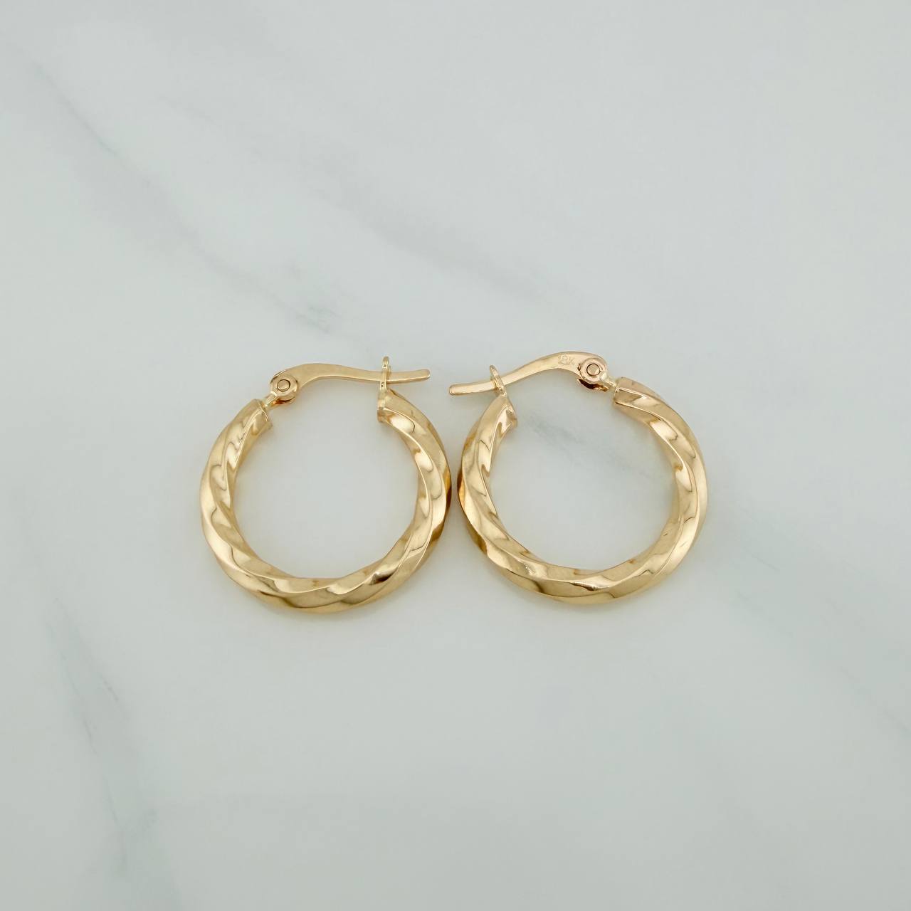 Candongas Kari 1.75gr / 1 in / Oro Amarillo 18K $