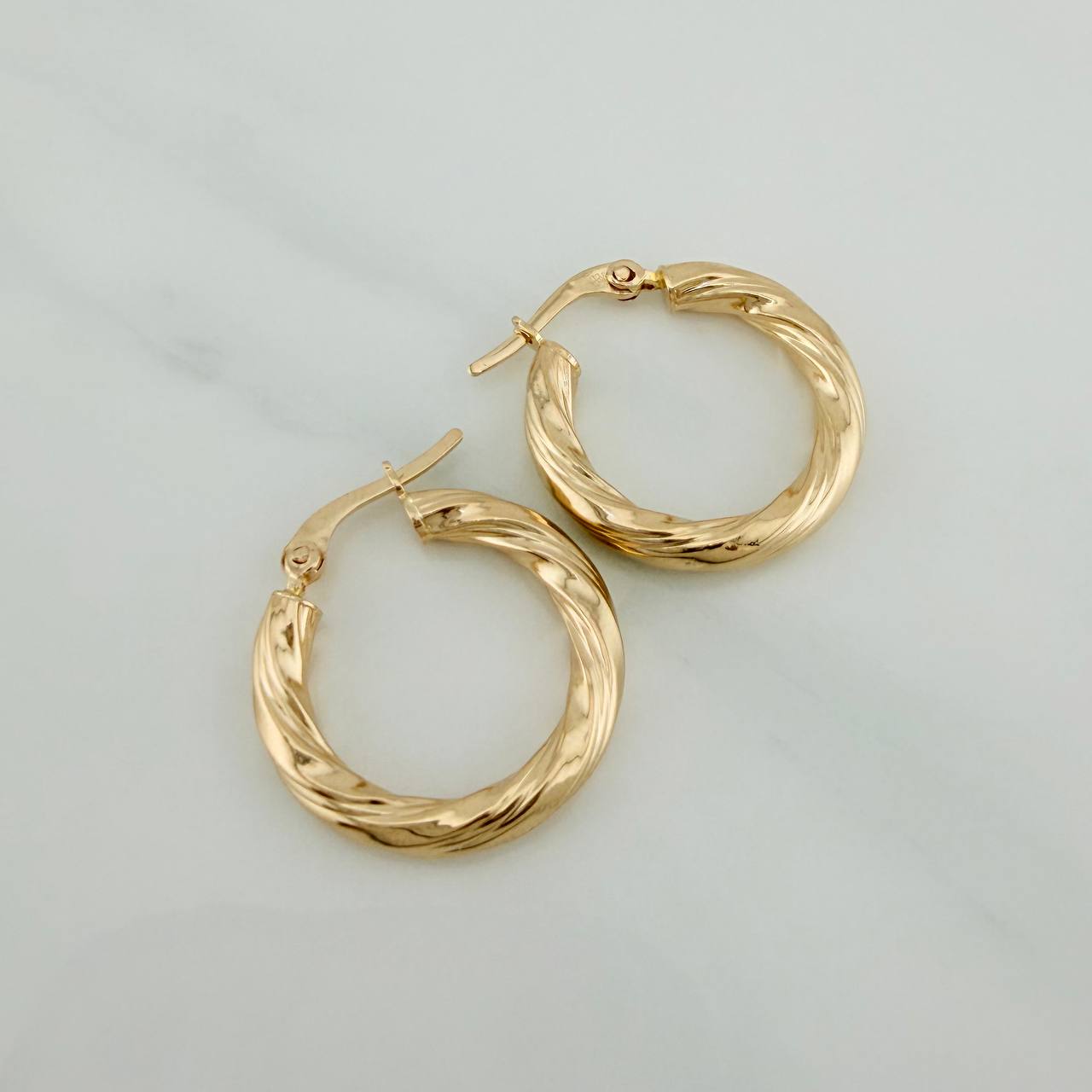 Candongas Mai 2.45gr / 1 in / Oro Amarillo 18K &