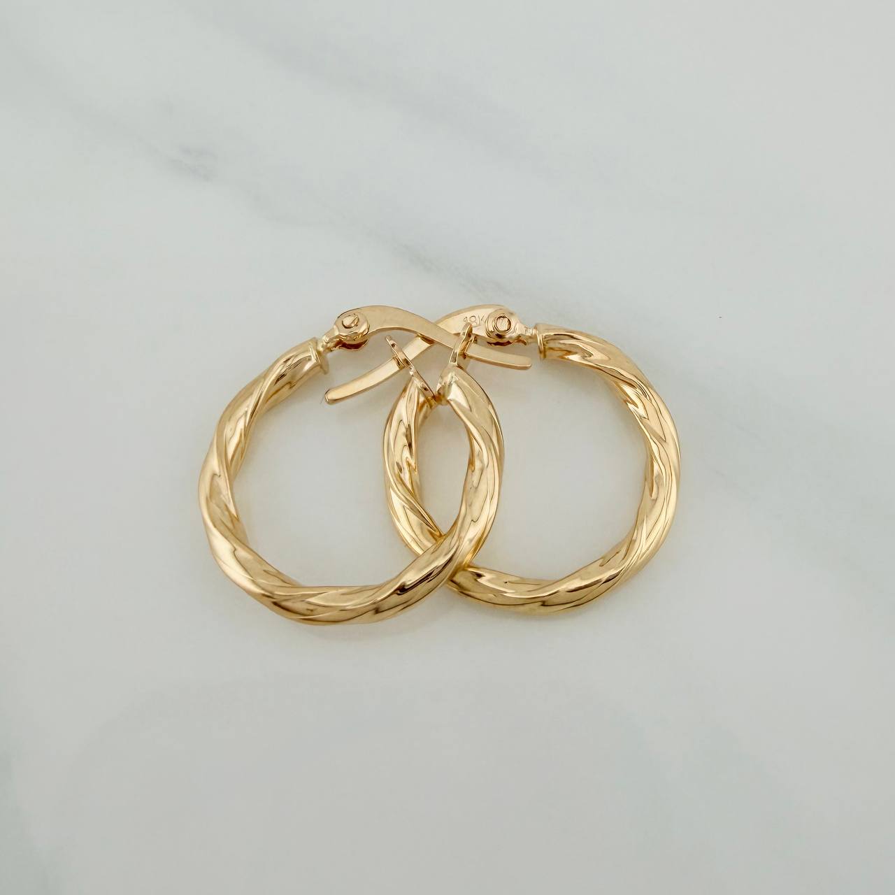 Candongas Sami 1.45gr / 3/4 in / Oro Amarillo 18K &