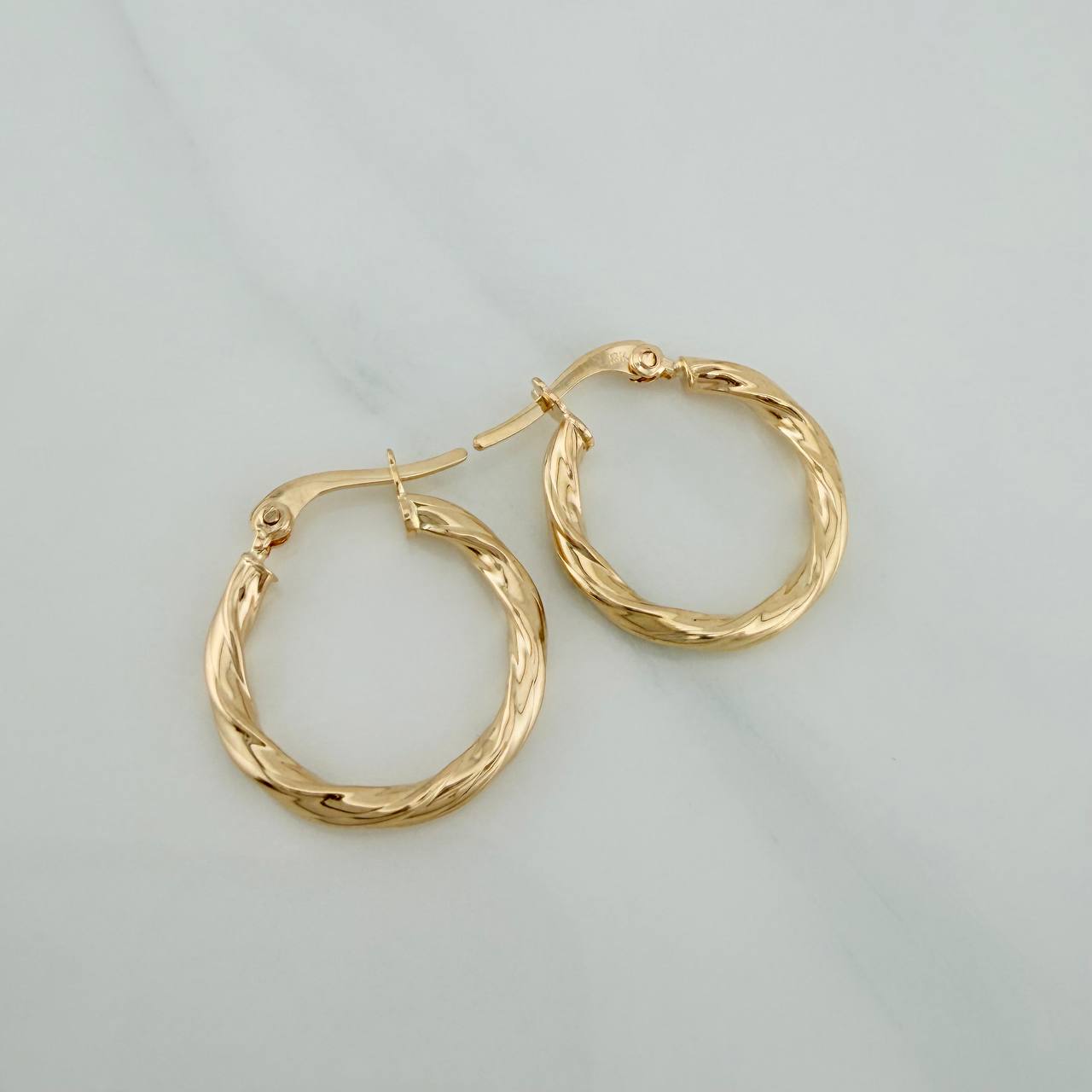 Candongas Sami 1.45gr / 3/4 in / Oro Amarillo 18K &