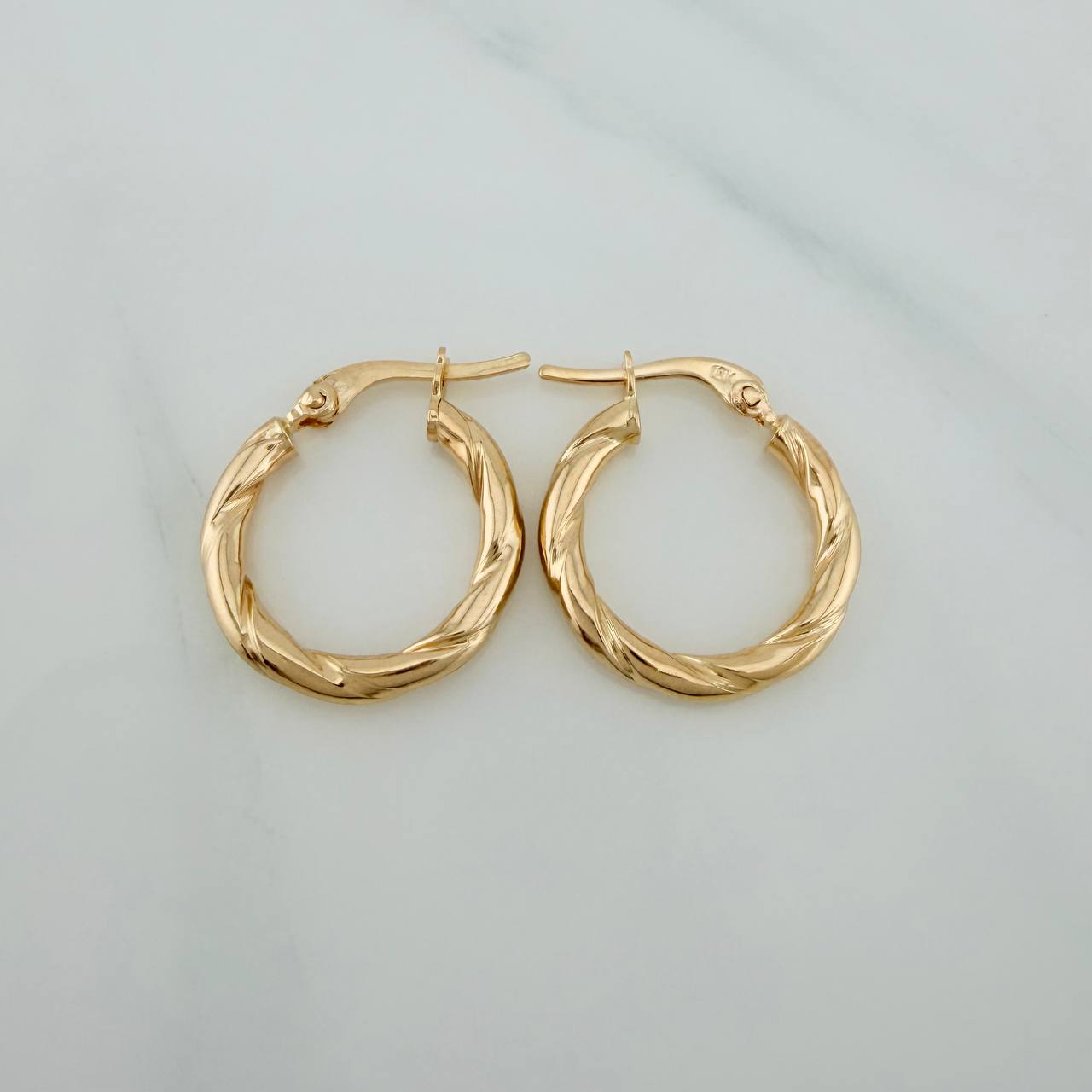 Candongas Germa 1.6gr / 3/4 in / Oro Amarillo 18K $