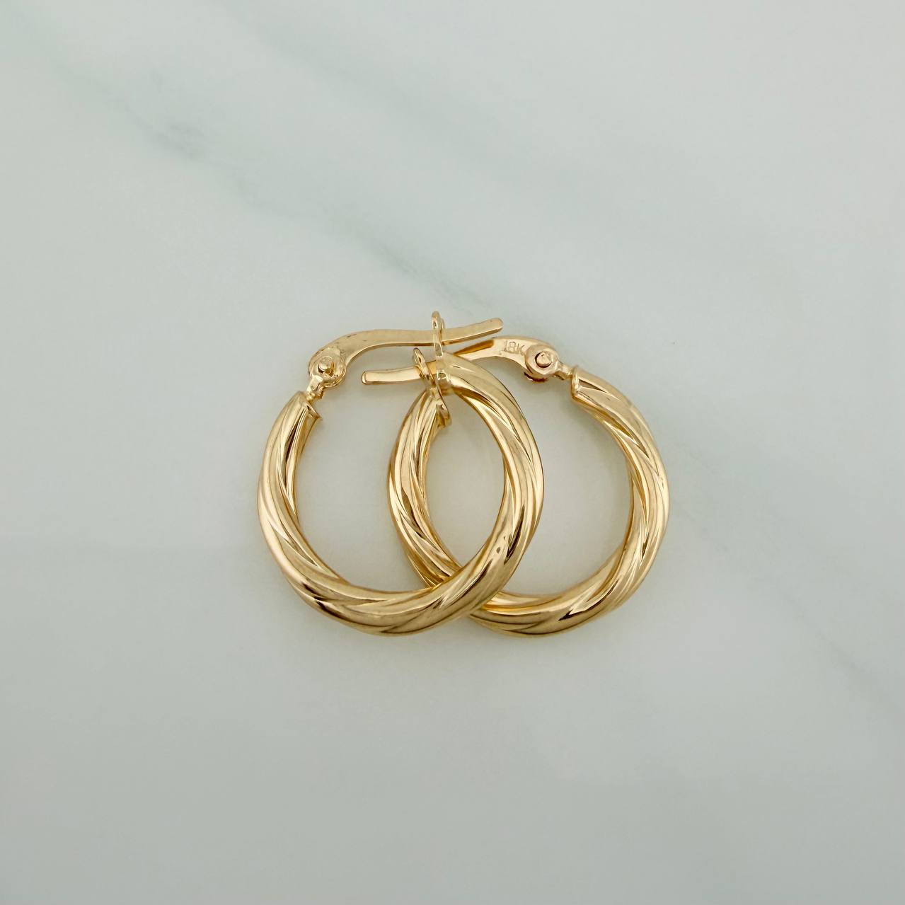 Candongas Mary 1.4gr / 3/4 in / Oro Amarillo 18K $