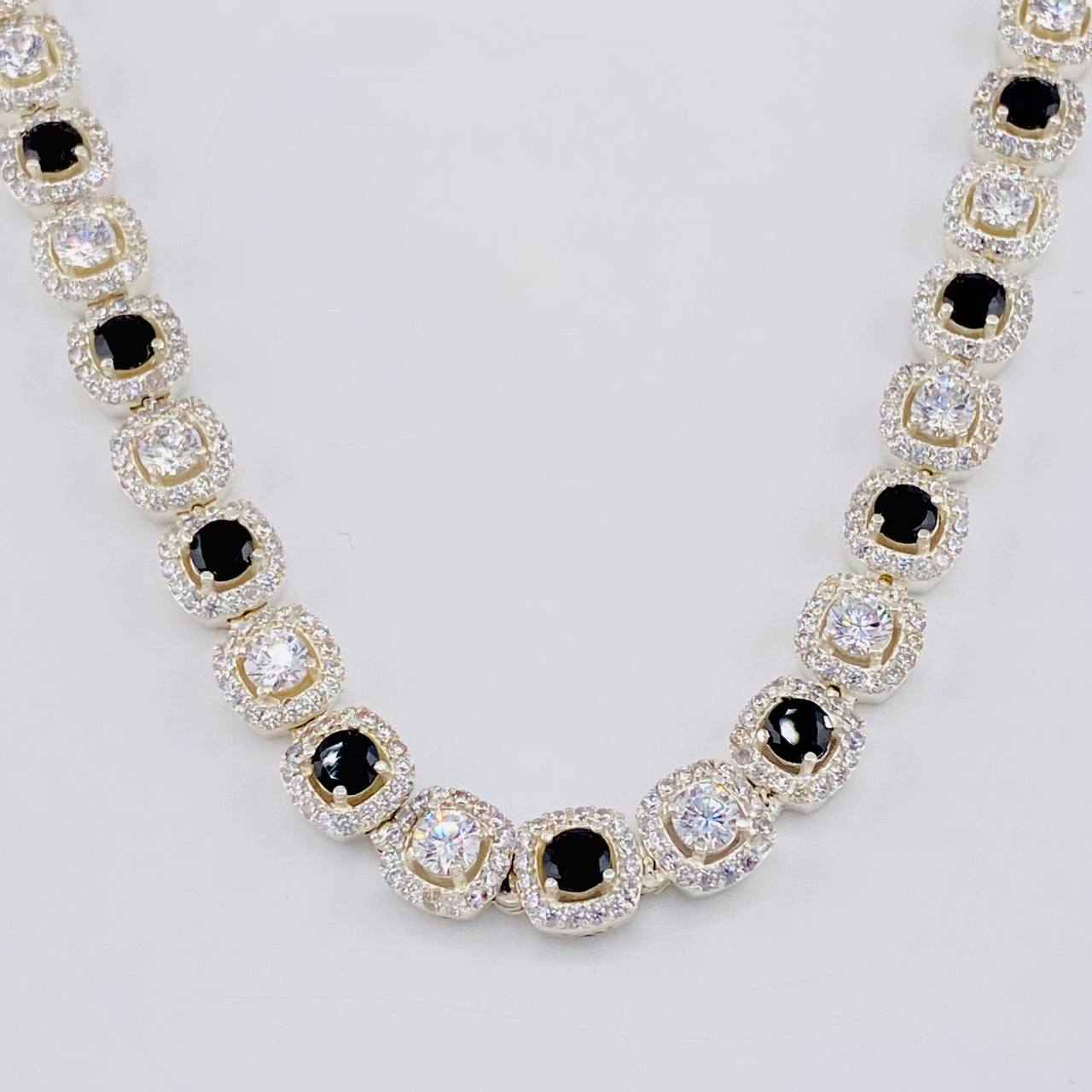 Tennis Chain 62.5g / 22 in / 7.75mm Silver 925