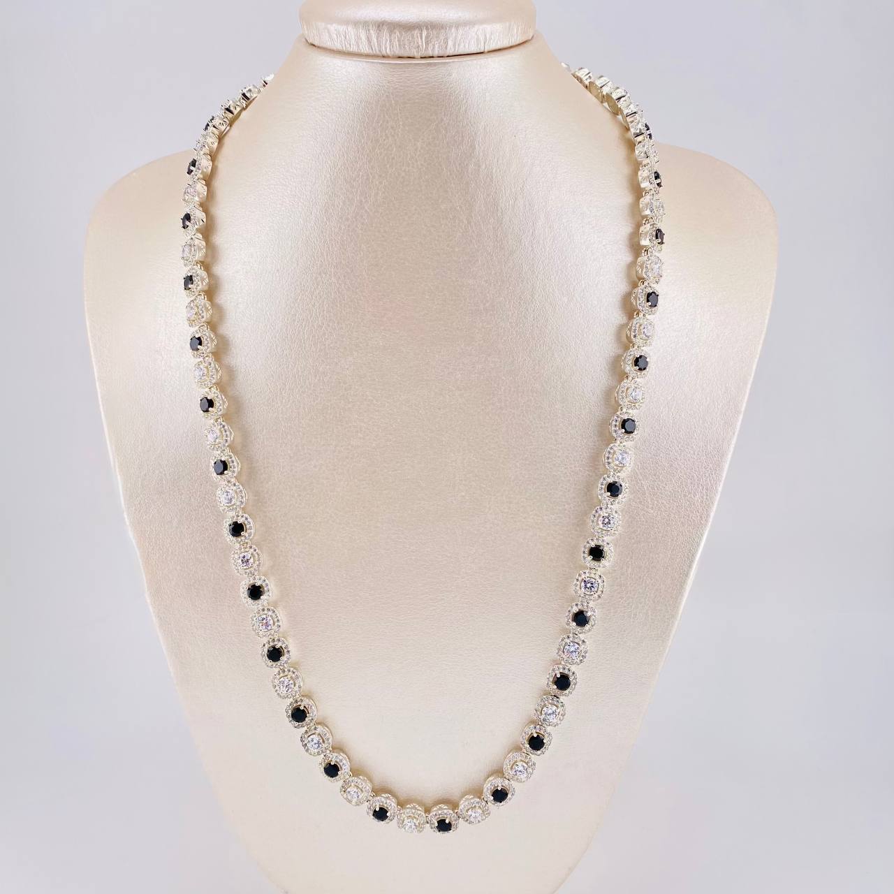 Tennis Chain 62.5g / 22 in / 7.75mm Silver 925