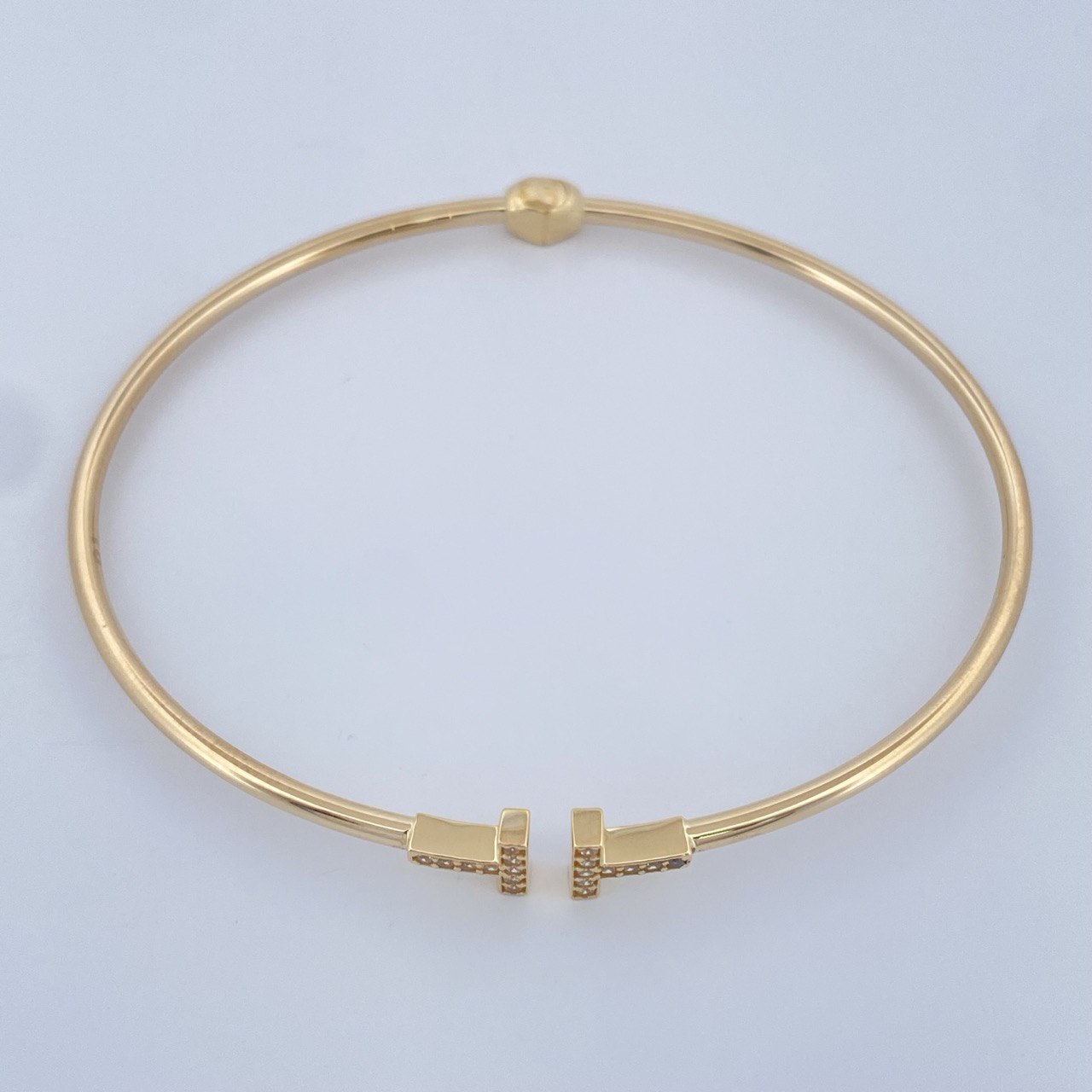 Bracelet Hoop T 5gr / 7 in / 18K Yellow Gold +4 &