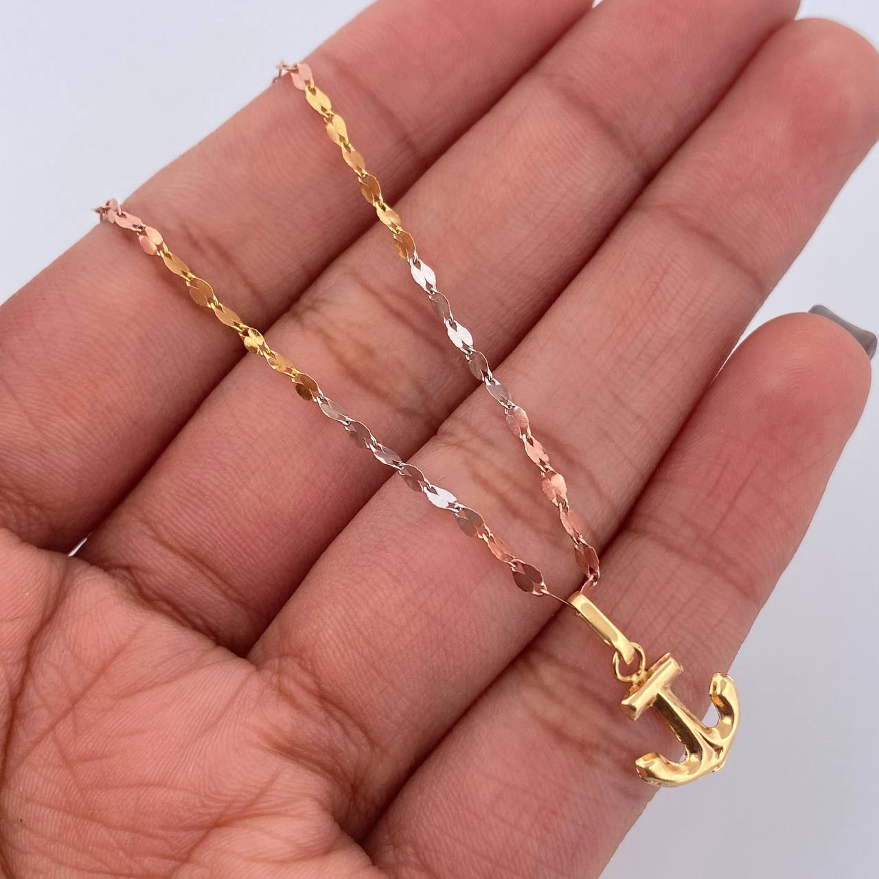 Flower Mirror Chain Set 1.1gr / 45cm / 1.8mm + Pendant 0.4gr / 1.5cm Pierced 18K Gold (Offer) &