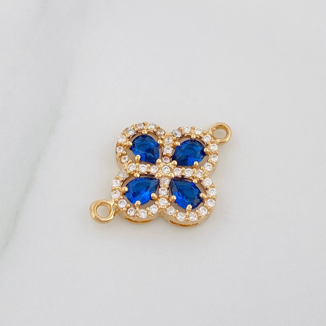 Herraje Trebol 1.75 g / 3/4 in Oro Amarillo 18K