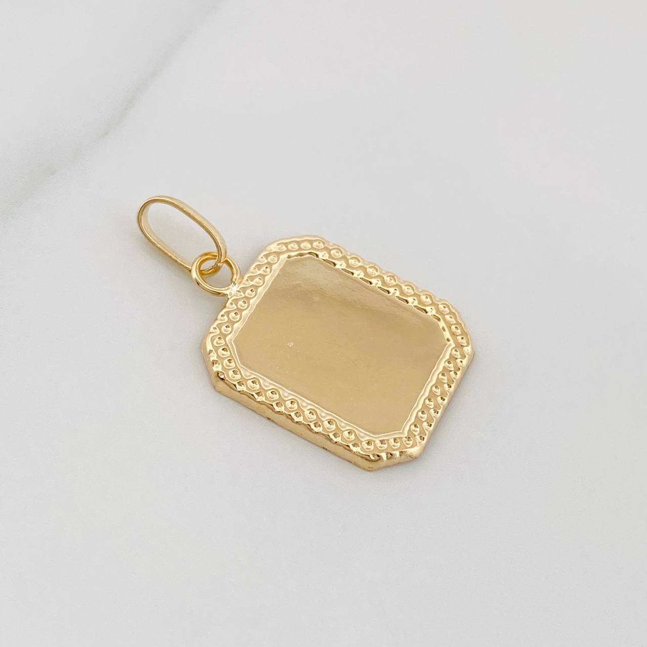 Dije Placa Bordeada 0.7 g / 1 in Oro Amarillo 18K