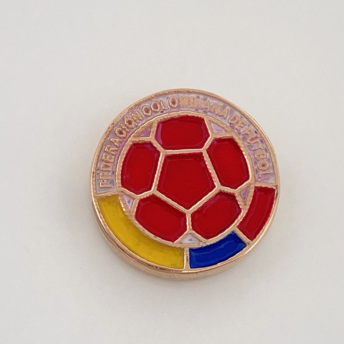 Herraje Escudo Selección 2.5 g / 1/2 in Oro Rosa 18K