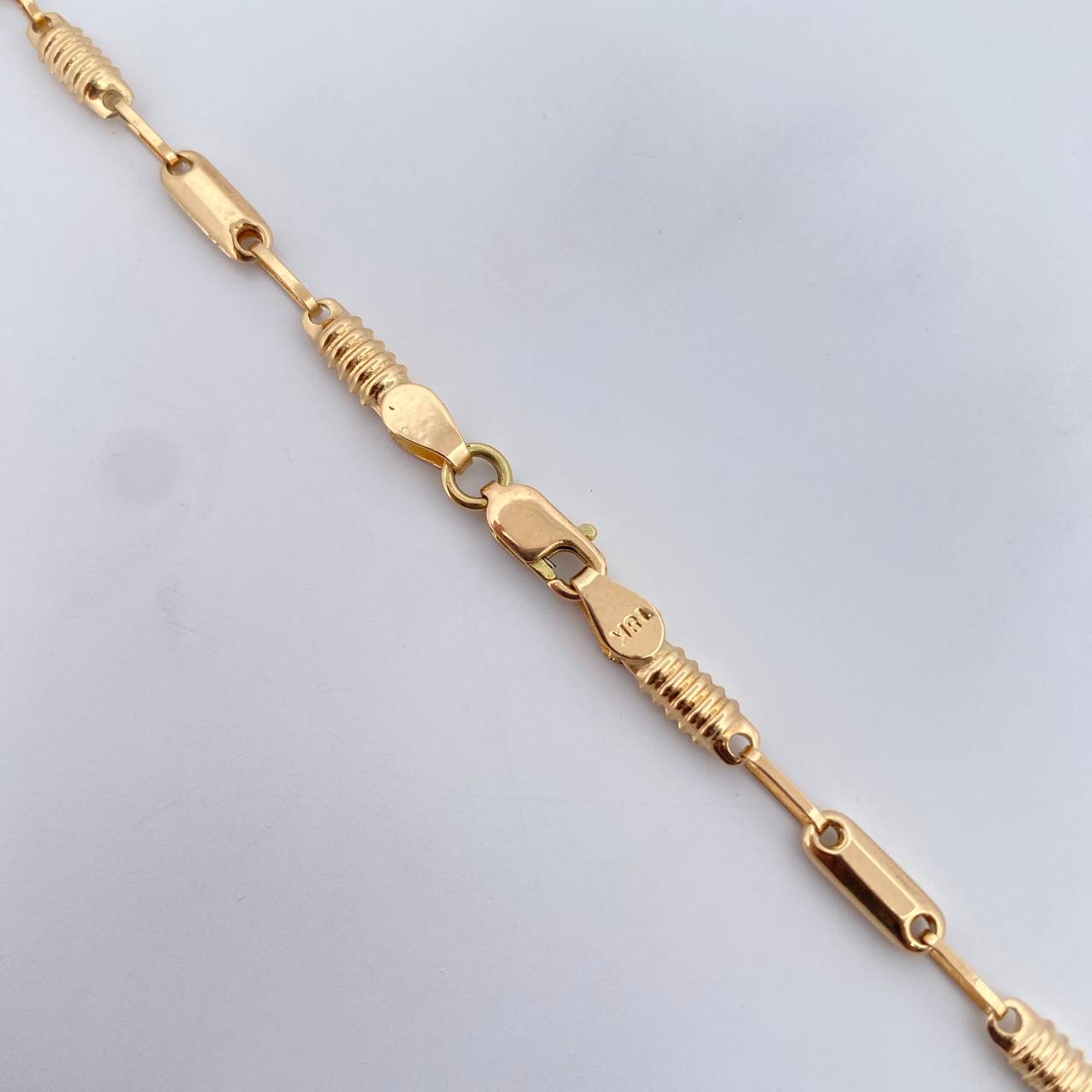 Rustic Barrel Chain 7.85gr / 51.7cm / 3.7mm 18K Yellow Gold $