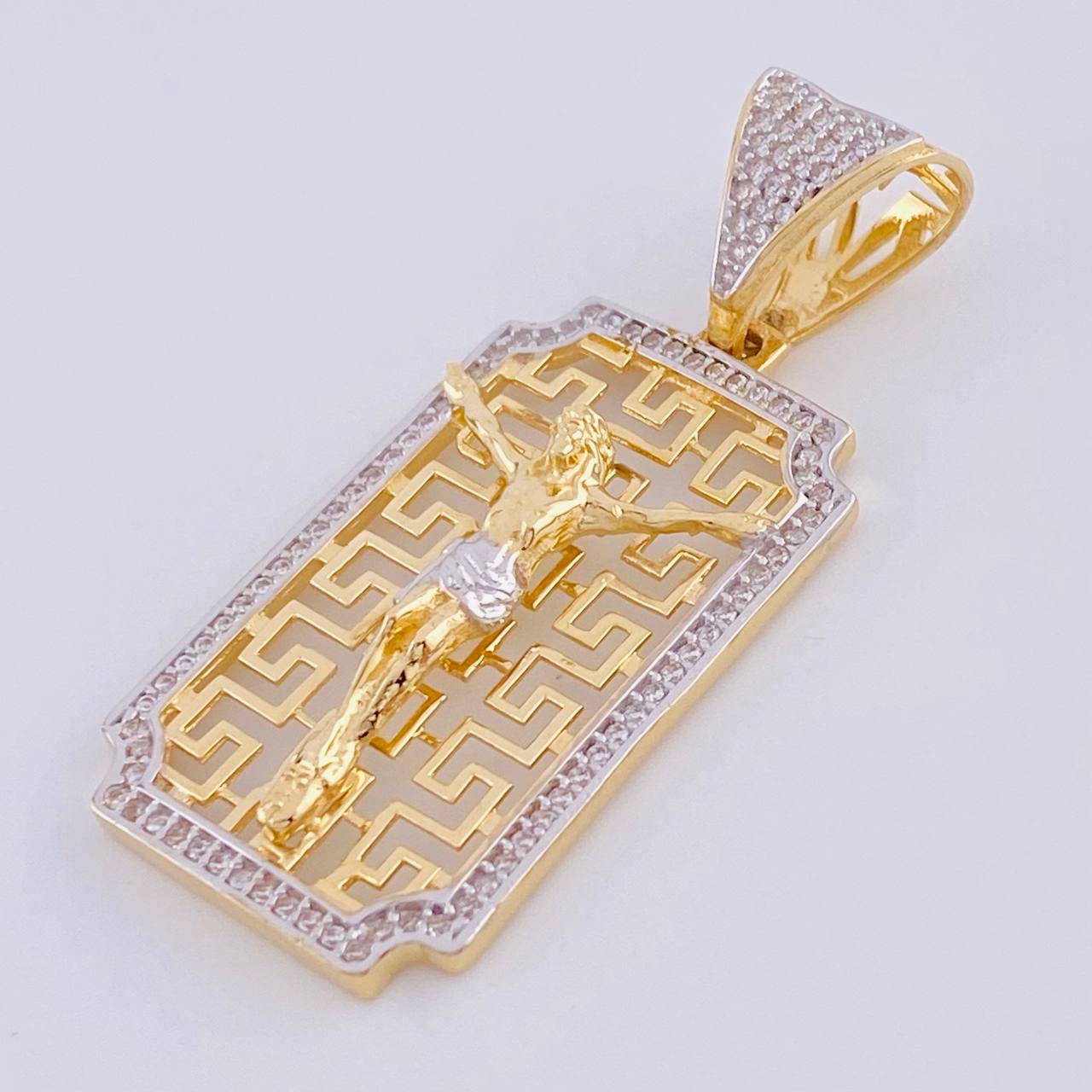 Pendant Tribal Christ 6.85 g / 1 3/4 in Two Golds Yellow White 18K