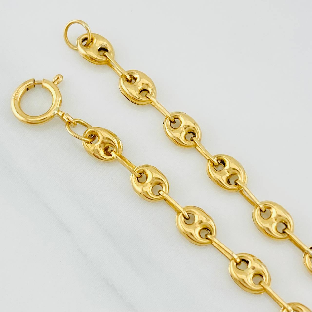 Pulso Bebé Gc Placa Nube 1.9g / 5 3/4 in / 3.46mm Oro Amarillo 18K