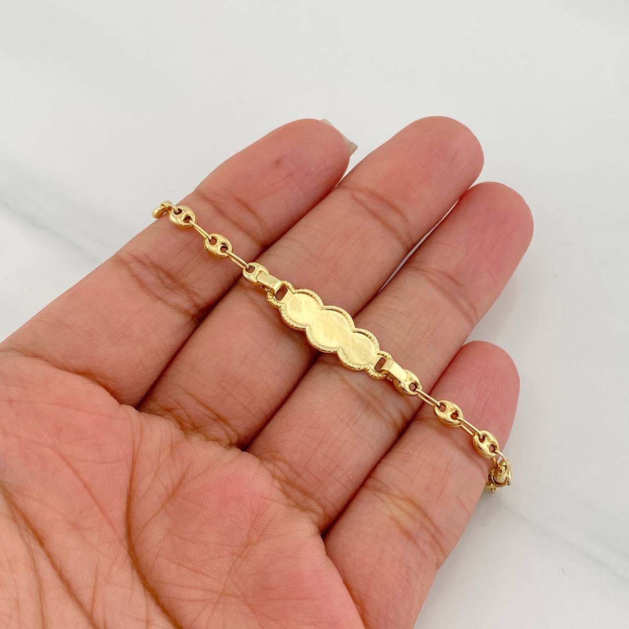 Pulso Bebé Gc Placa Nube 1.9g / 6 in / 3.56mm Oro Amarillo 18K