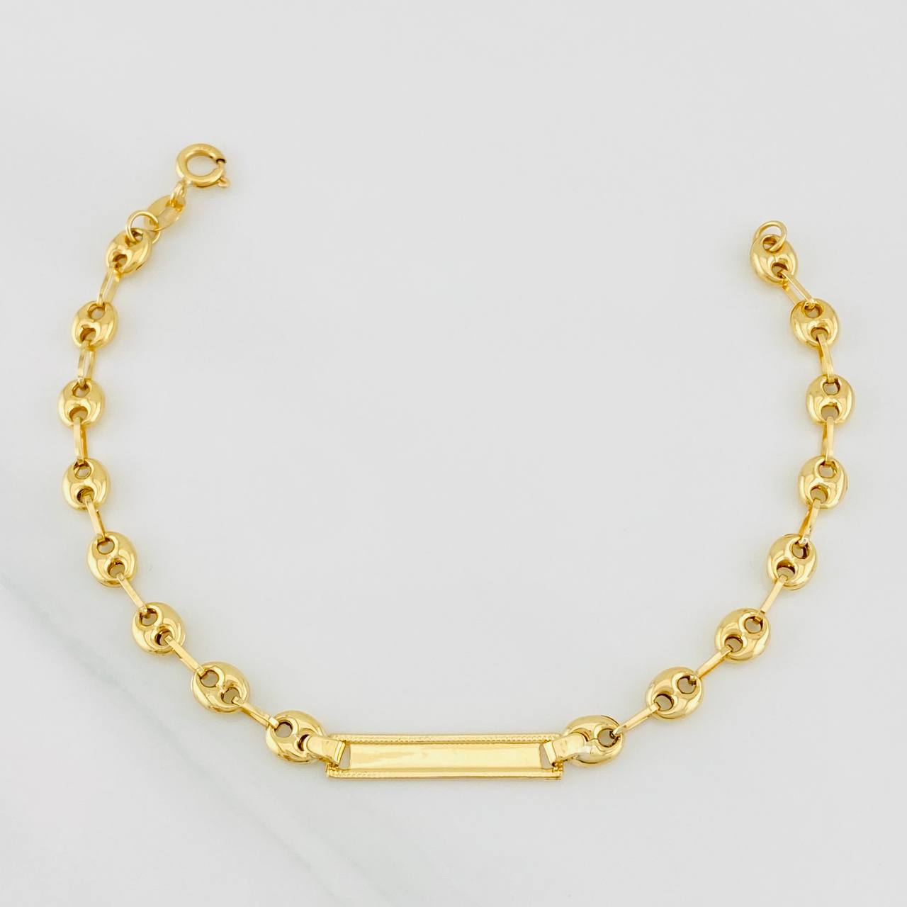 Pulso Bebé GC Placa Rectangular Trenzada 2.65g / 6 3/4 in / 4.71mm Oro Amarillo 18K