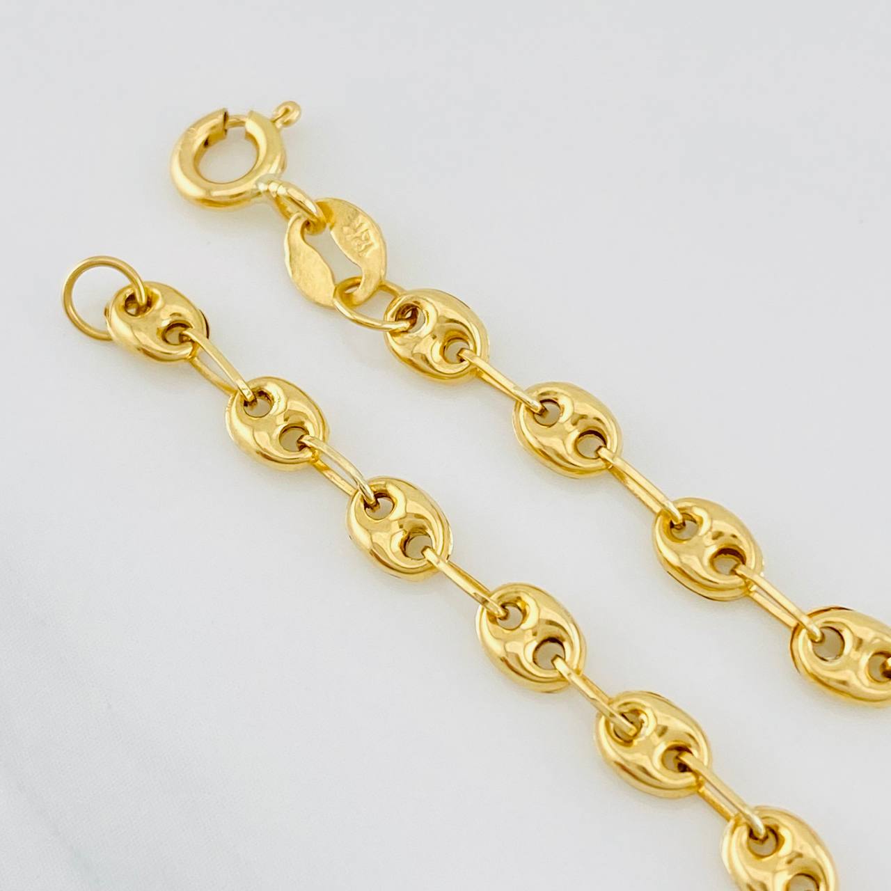 Pulso Bebé GC Placa Rectangular 1.95g / 5 3/4 in / 3.47mm Oro Amarillo 18K