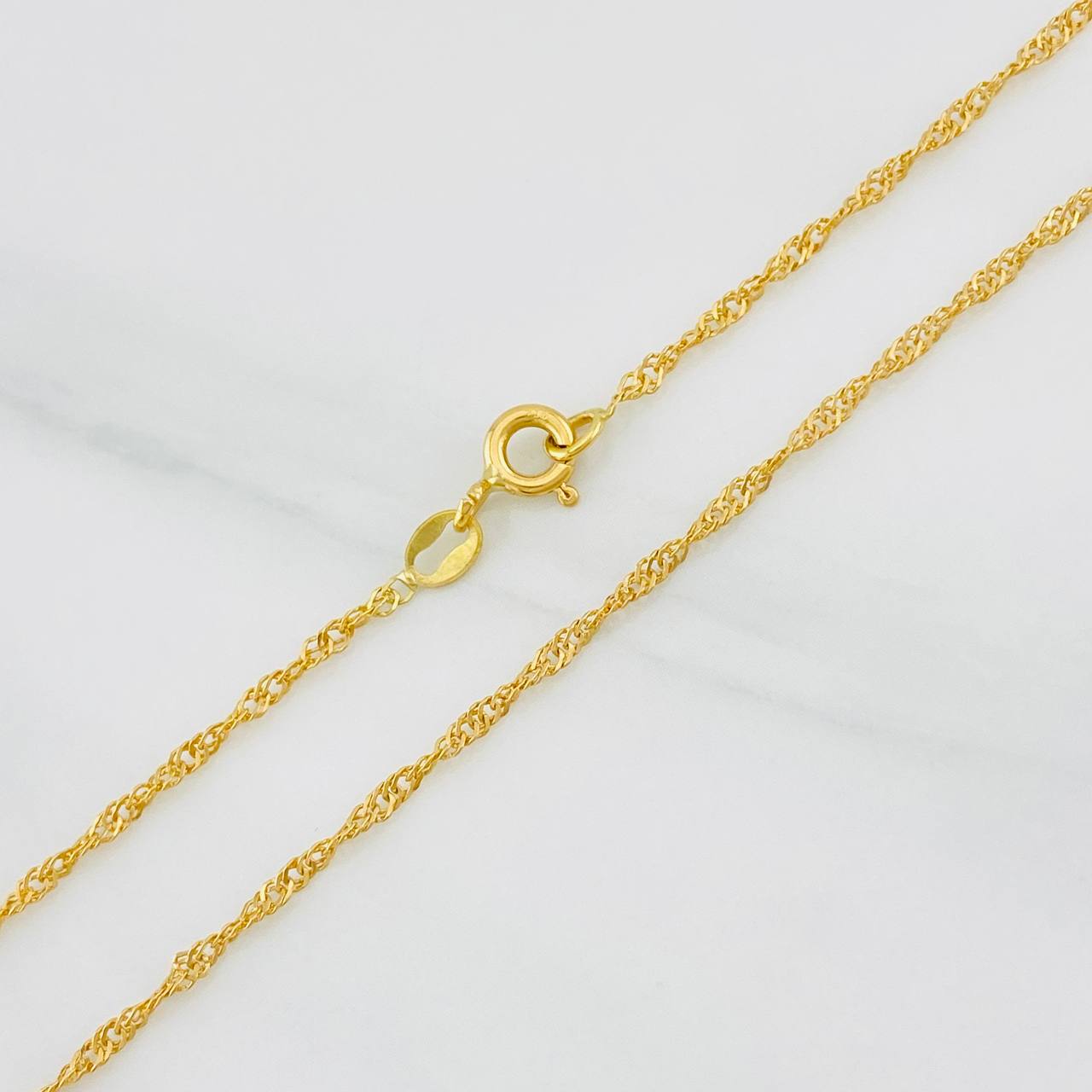 Singapore Chain 2.7g / 24 in / 1.5mm 18K Yellow Gold