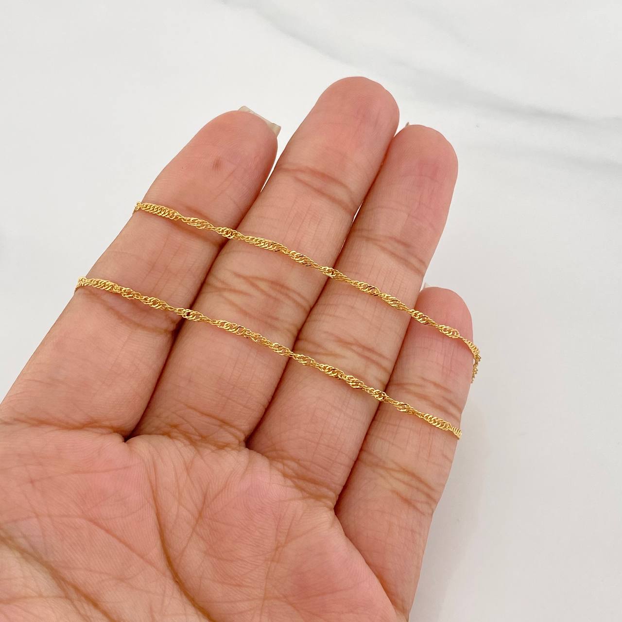 Singapore Chain 2.7g / 24 in / 1.5mm 18K Yellow Gold