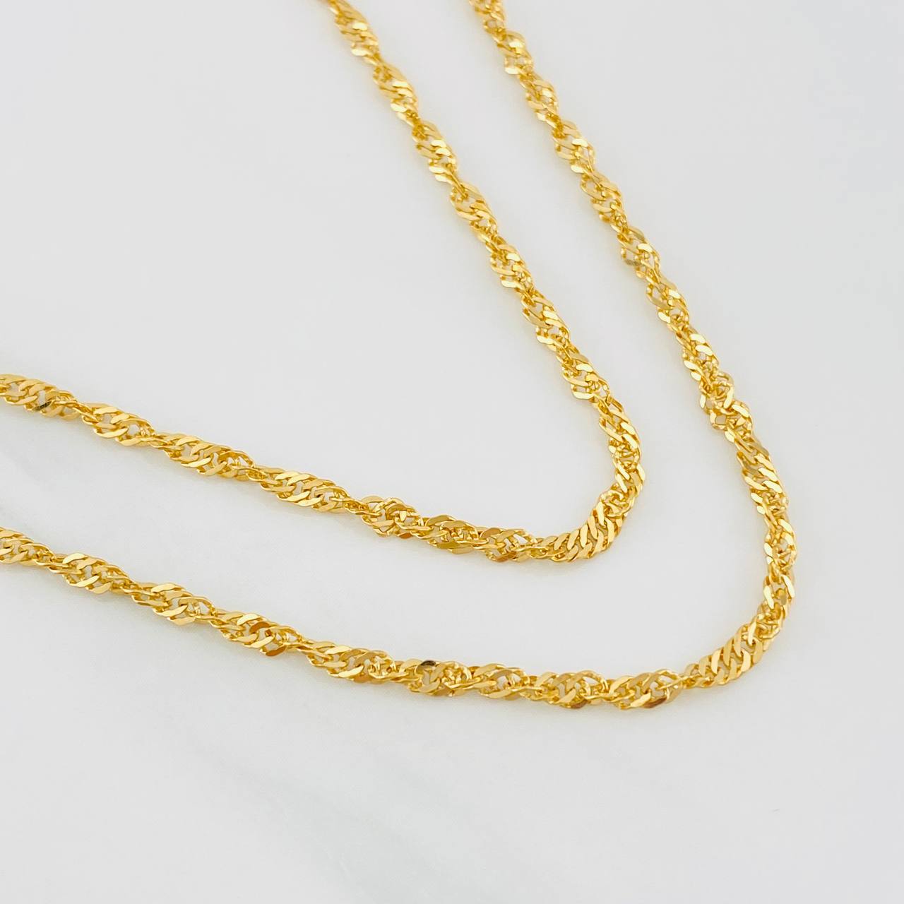 Singapore Chain 5.5g / 24 in / 2.1mm 18K Yellow Gold