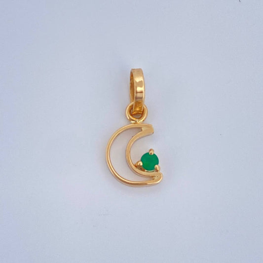 Pendant Moon Silhouette 0.3gr / 0.5in / 18K Gold $