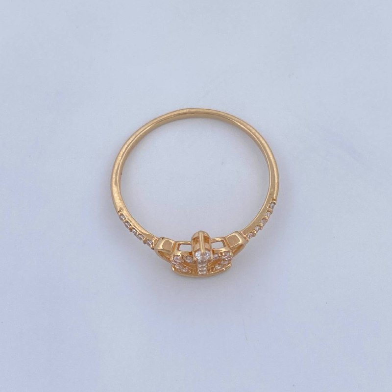 Tiara Ring 1.55gr / Size 7 1/4 / 18K Gold