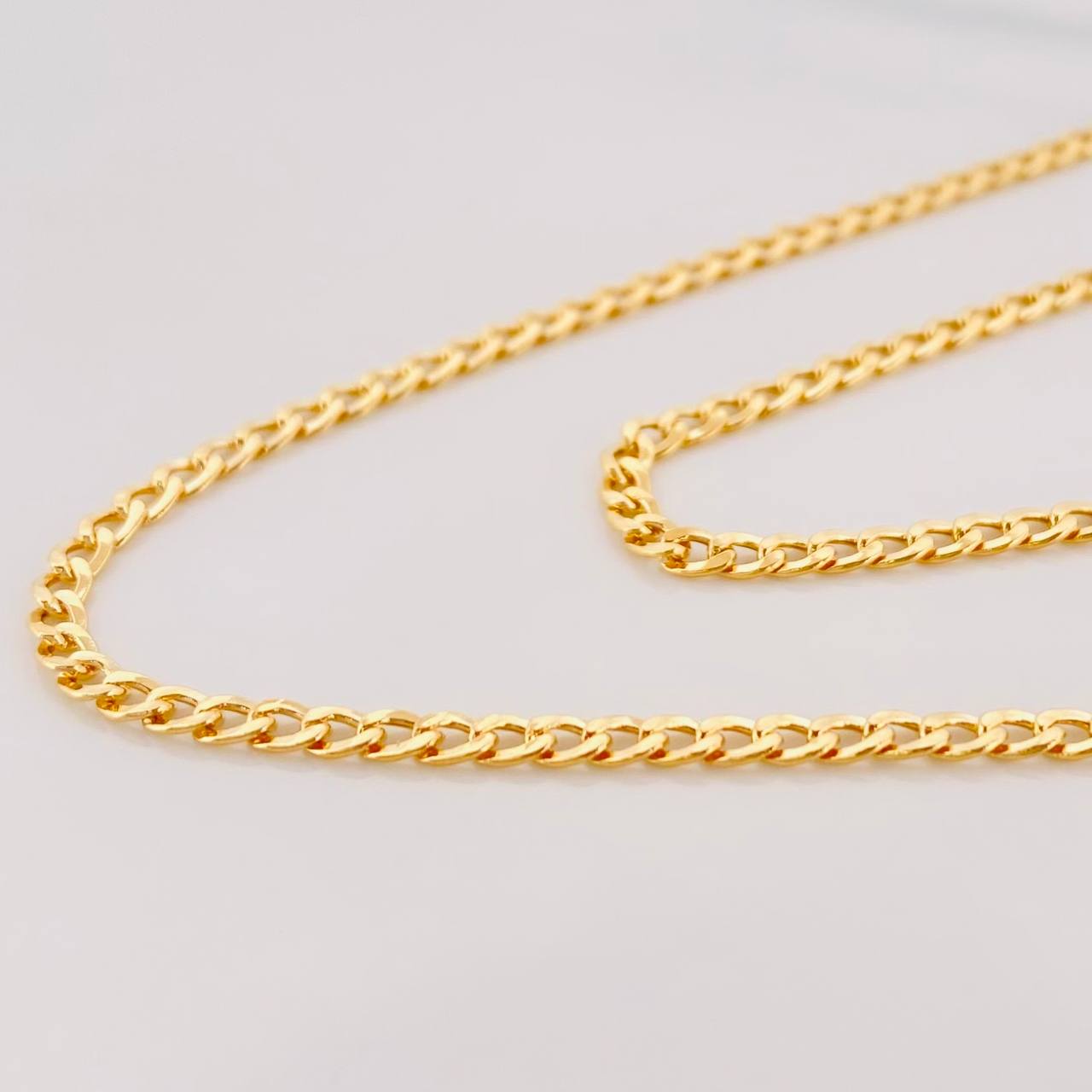 Cadena Cubana 11.7g / 24 in / 3.9mm Oro Amarillo 18K