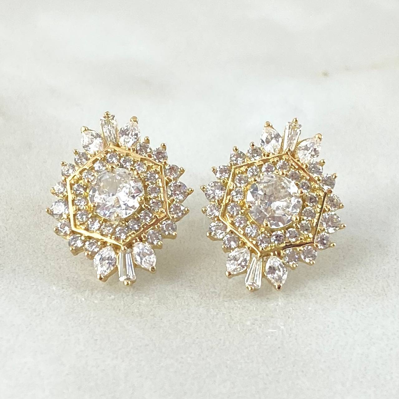 Nevada Hexagonal Set - Stud Earrings 1.7cm - Pendant 2.5cm - Ring Size 6 1/4 8.25gr - White Zircons Special Edition 18K Gold *