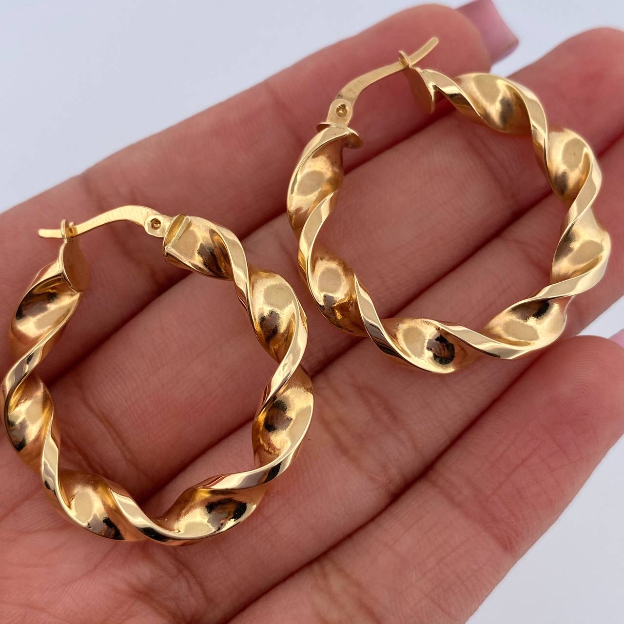 Candongas Nilo 4.4gr / 3.1cm / Entorchadas Lisas Oro Amarillo 18K &