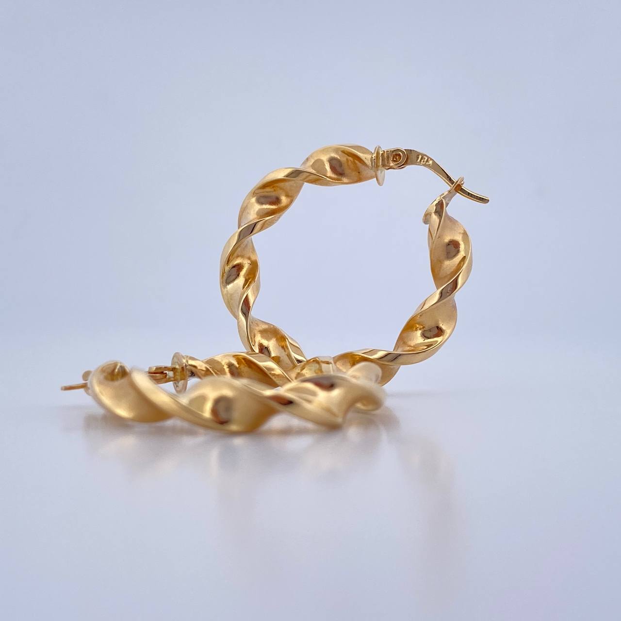 Candongas Nilo 4.4gr / 3.1cm / Entorchadas Lisas Oro Amarillo 18K &